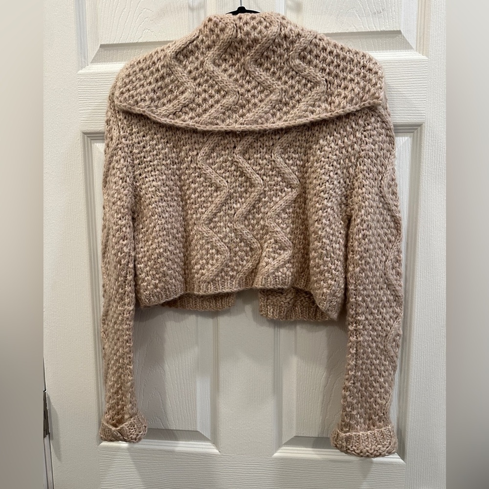 mimi maternity cropped chunky cardigan crochet barbiecore sweater size M pink - Picture 2 of 4